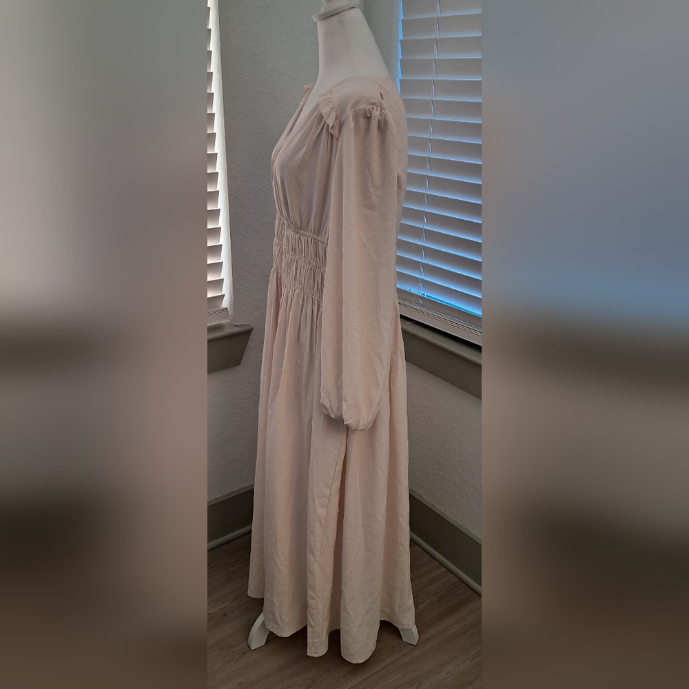 Elegant Cream Long Sleeve Dress - Picture 7 of 11